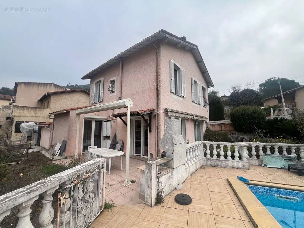 Maison à vendre, 129m², Drap