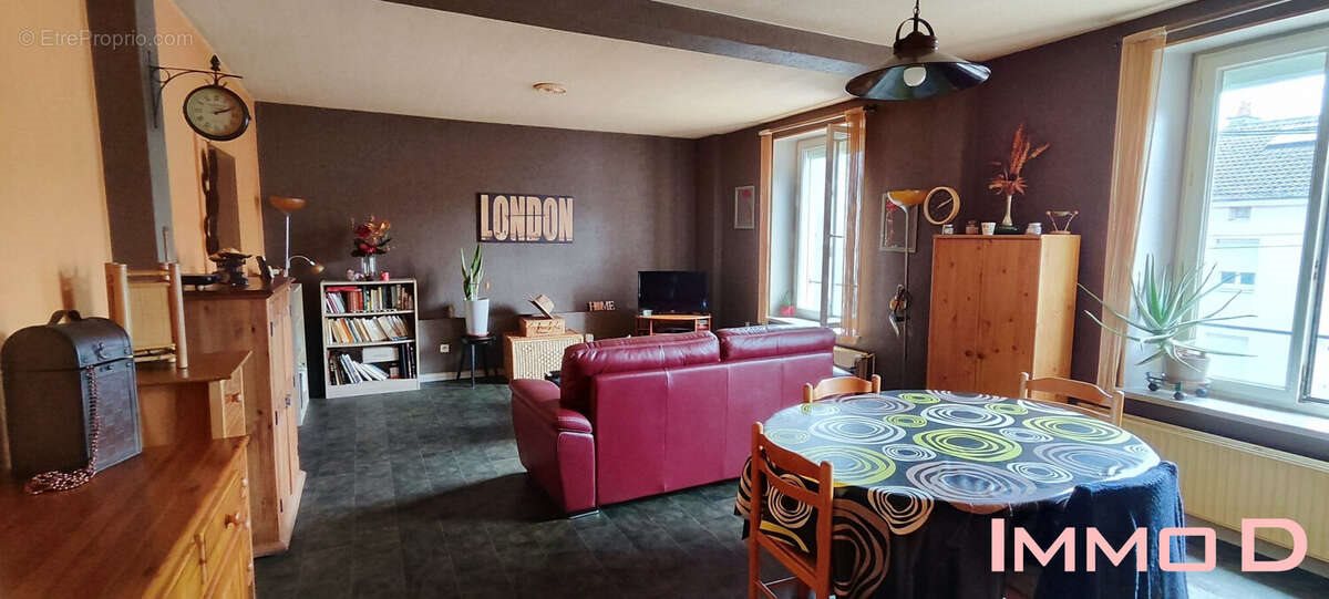 Appartement à vendre, 79m², Thaon-les-Vosges