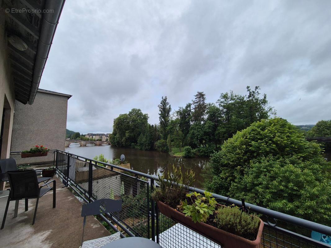 Appartement à vendre, 231m², Terrasson-Lavilledieu