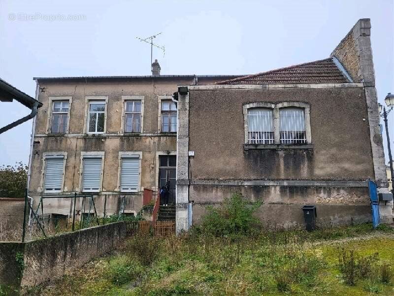 Appartement à vendre, 600m², Maizières