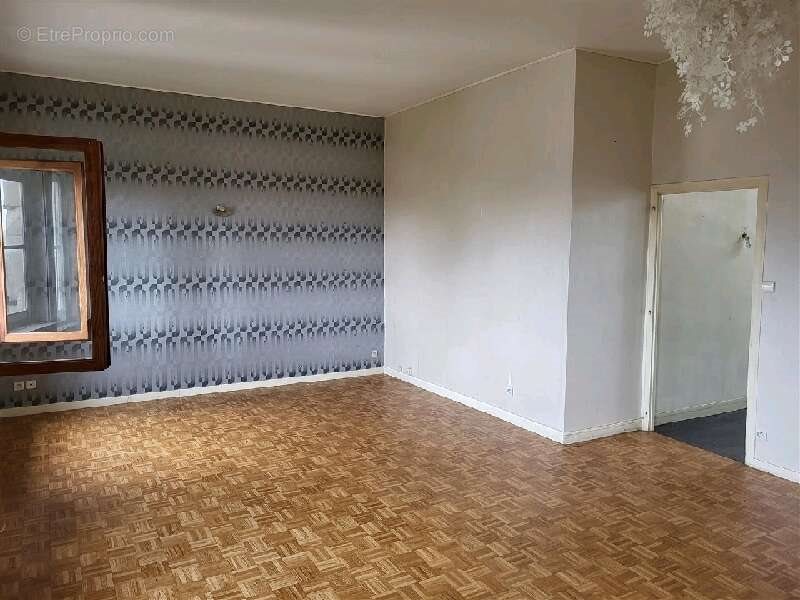 Appartement à vendre, 600m², Maizières