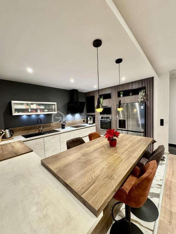 Appartement à vendre, 121m², Betting