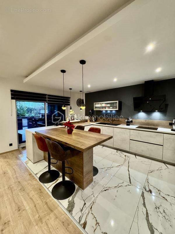 Appartement à vendre, 121m², Betting