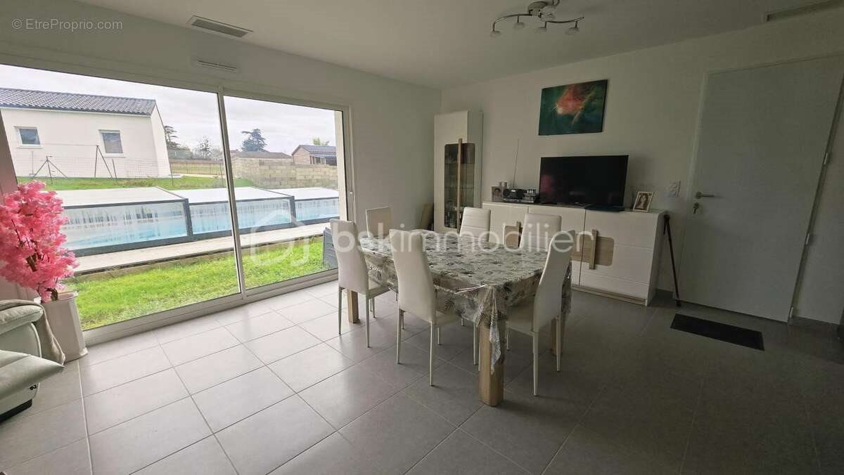 Maison à vendre, 101m², Jonzac
