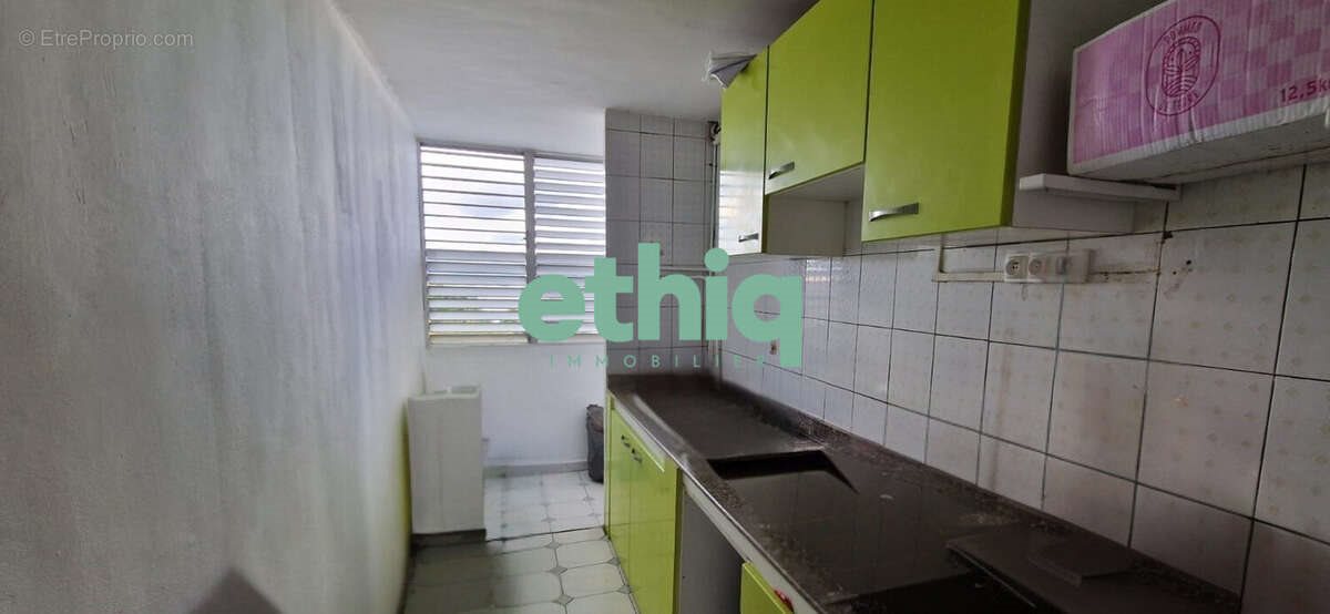 Appartement à vendre, 80m², Les Abymes