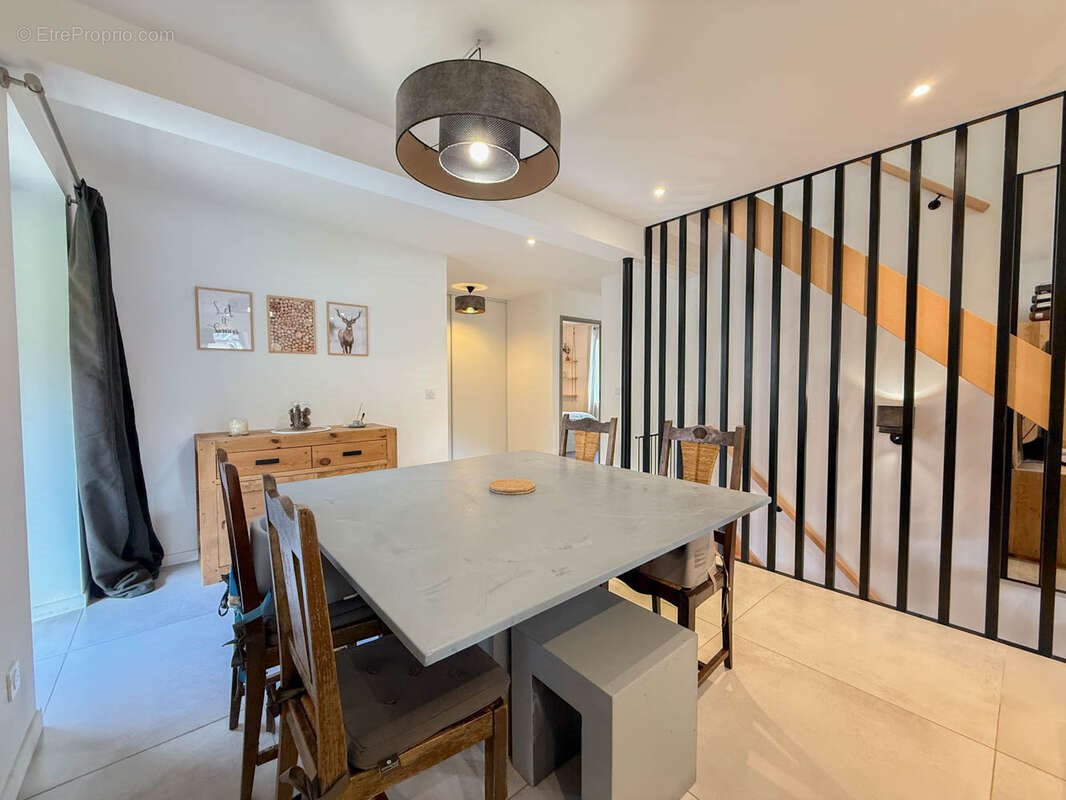 Maison à vendre, 225m², Saint-François-de-Sales