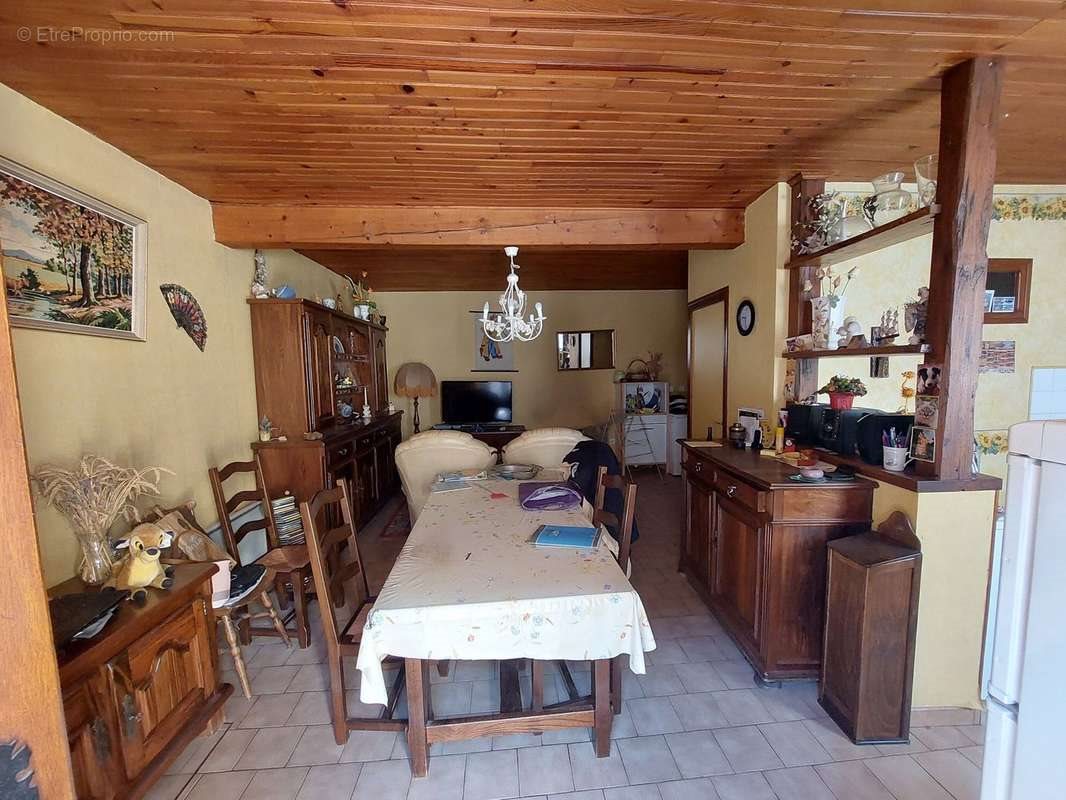 Appartement à vendre, 450m², Montbrison