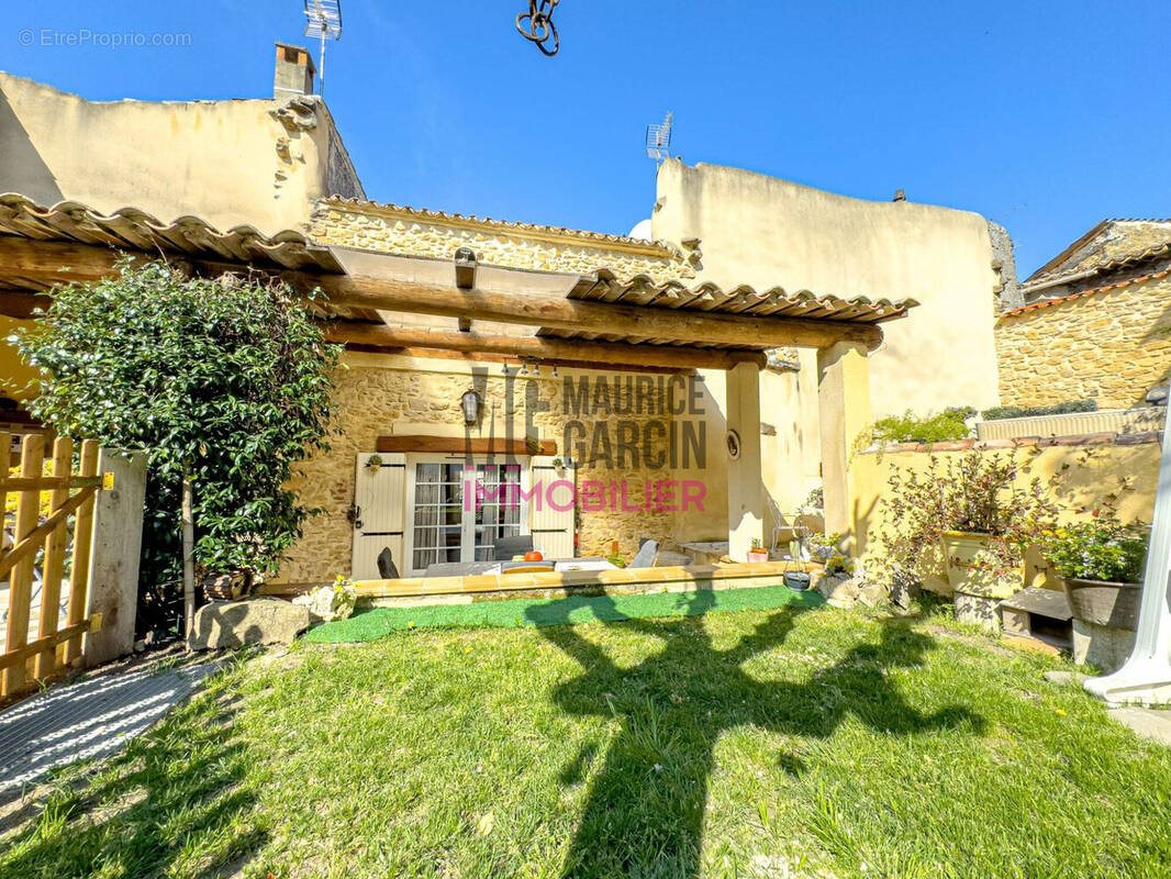 Maison à vendre, 165m², Piolenc