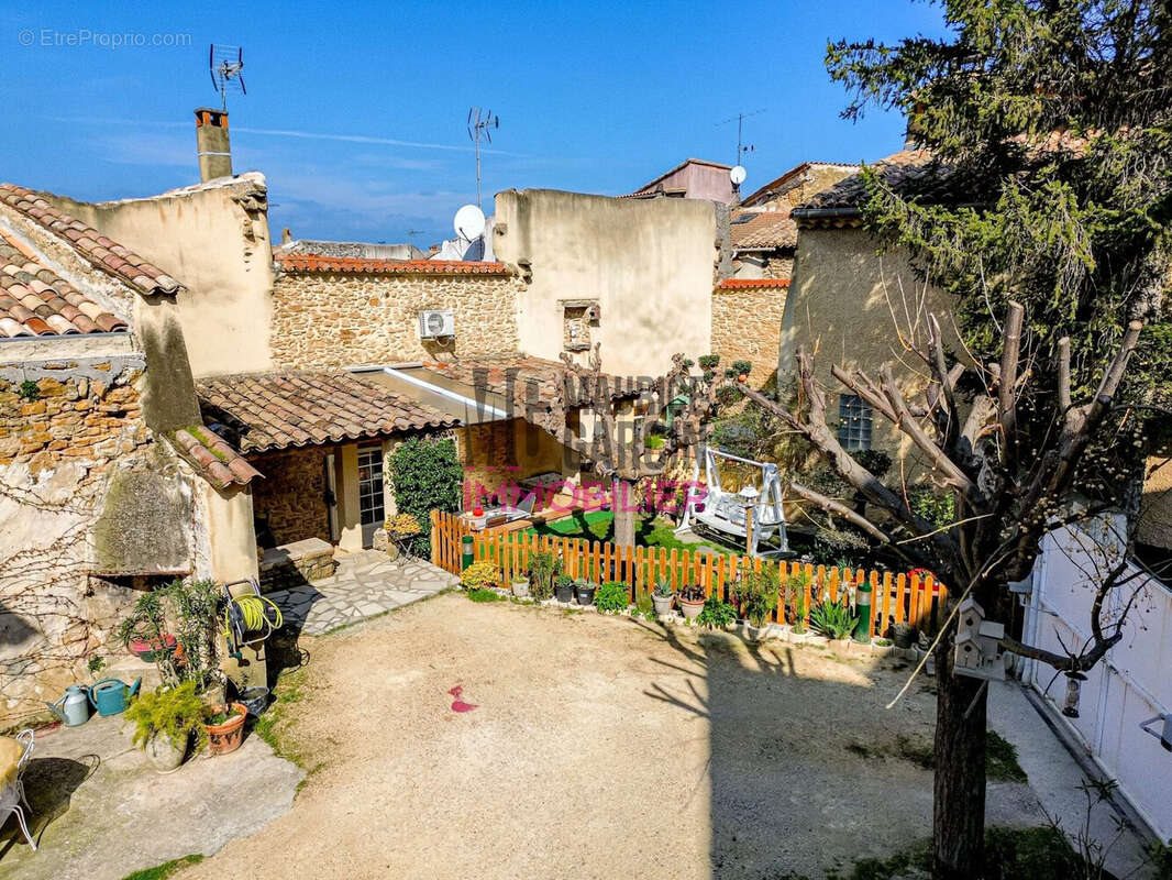 Maison à vendre, 165m², Piolenc