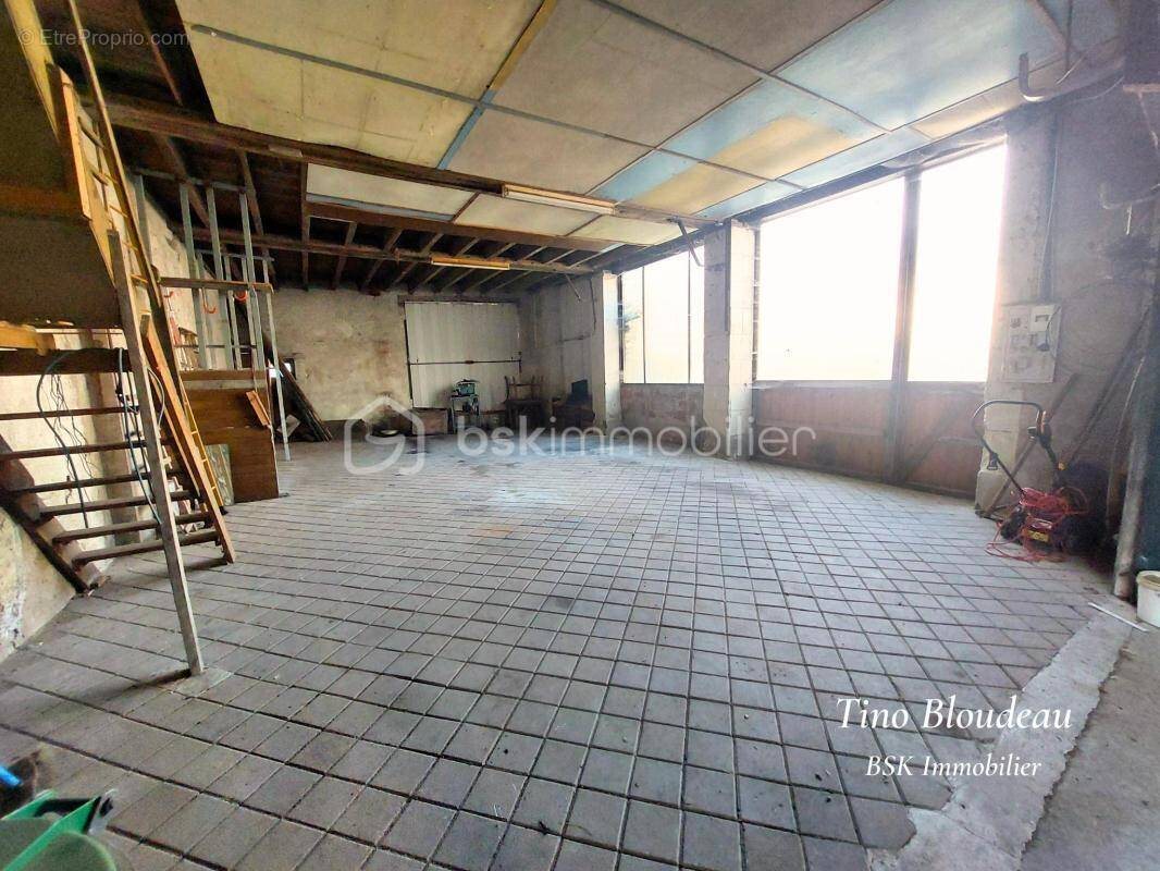 Maison à vendre, 305m², Civray-de-Touraine