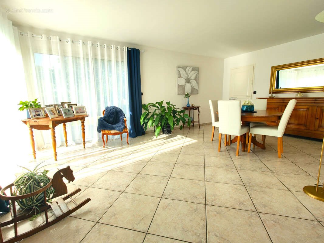 Maison à vendre, 330m², Flesselles