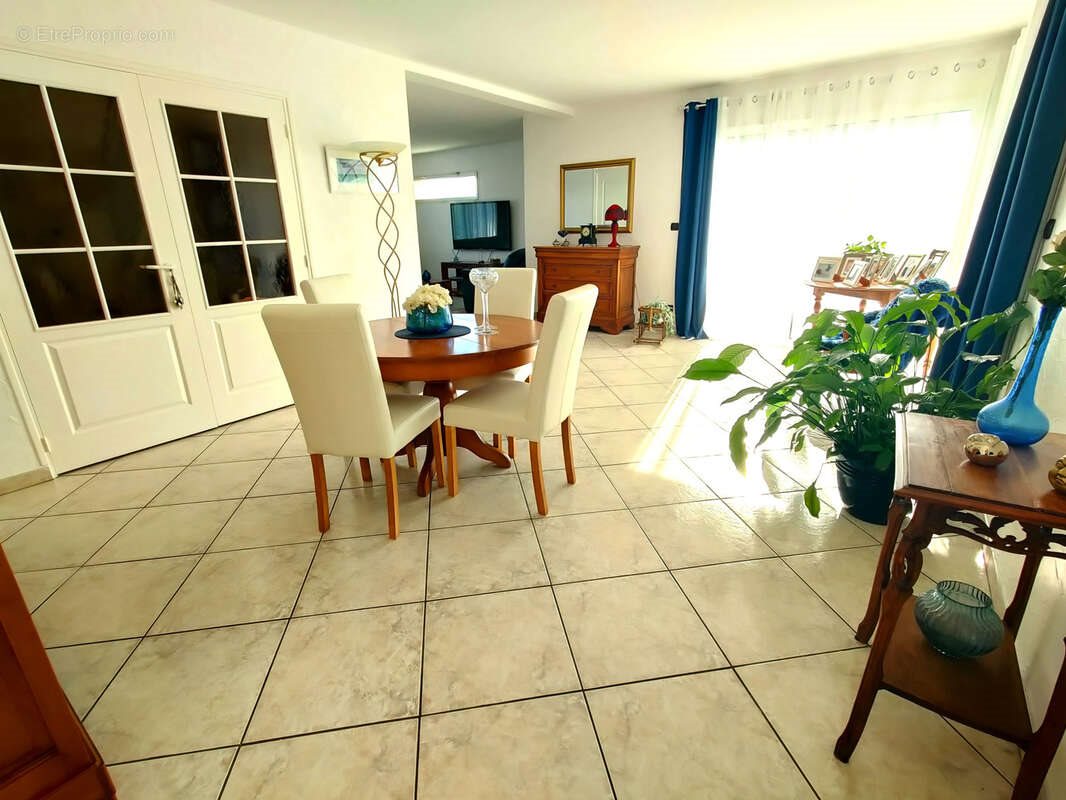 Maison à vendre, 330m², Flesselles