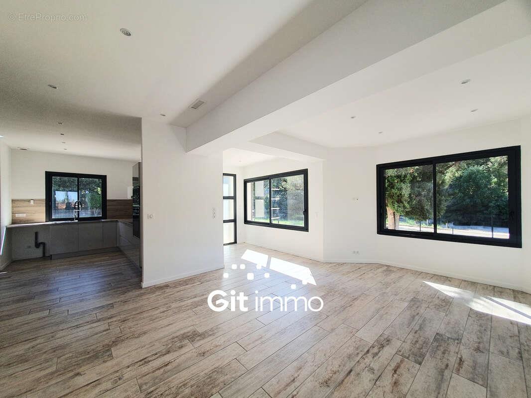 Maison à vendre, 91m², Aix-en-Provence