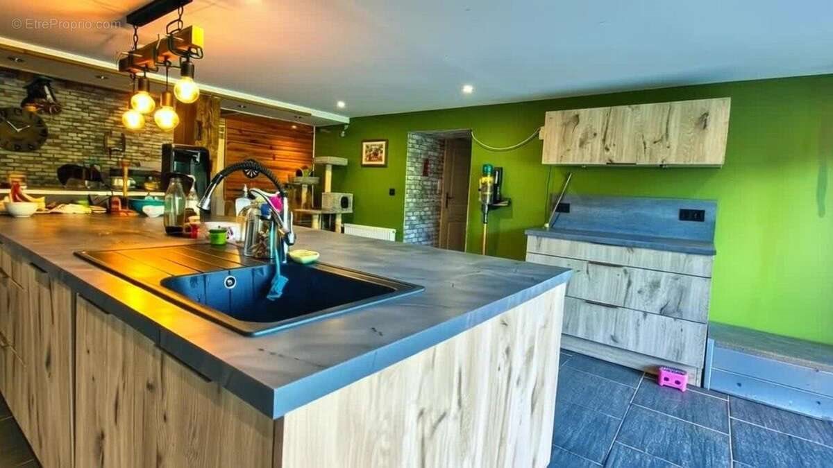Maison à vendre, 209m², Rupt-sur-Moselle