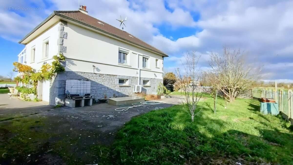 Maison à vendre, 135m², Saint-Marc-le-Blanc