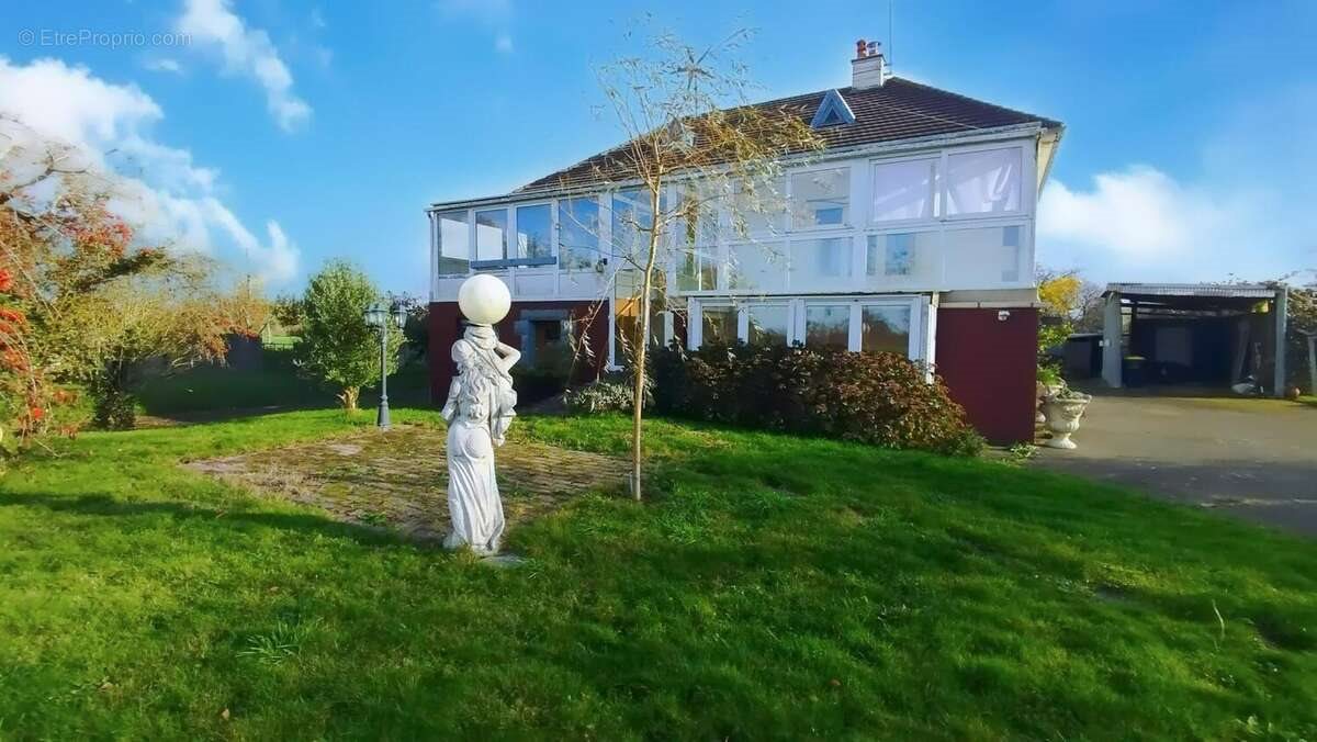 Maison à vendre, 135m², Saint-Marc-le-Blanc