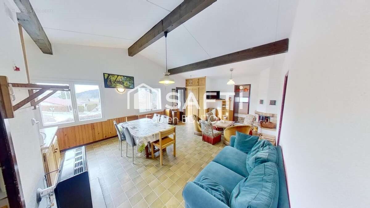 Maison à vendre, 77m², Métabief