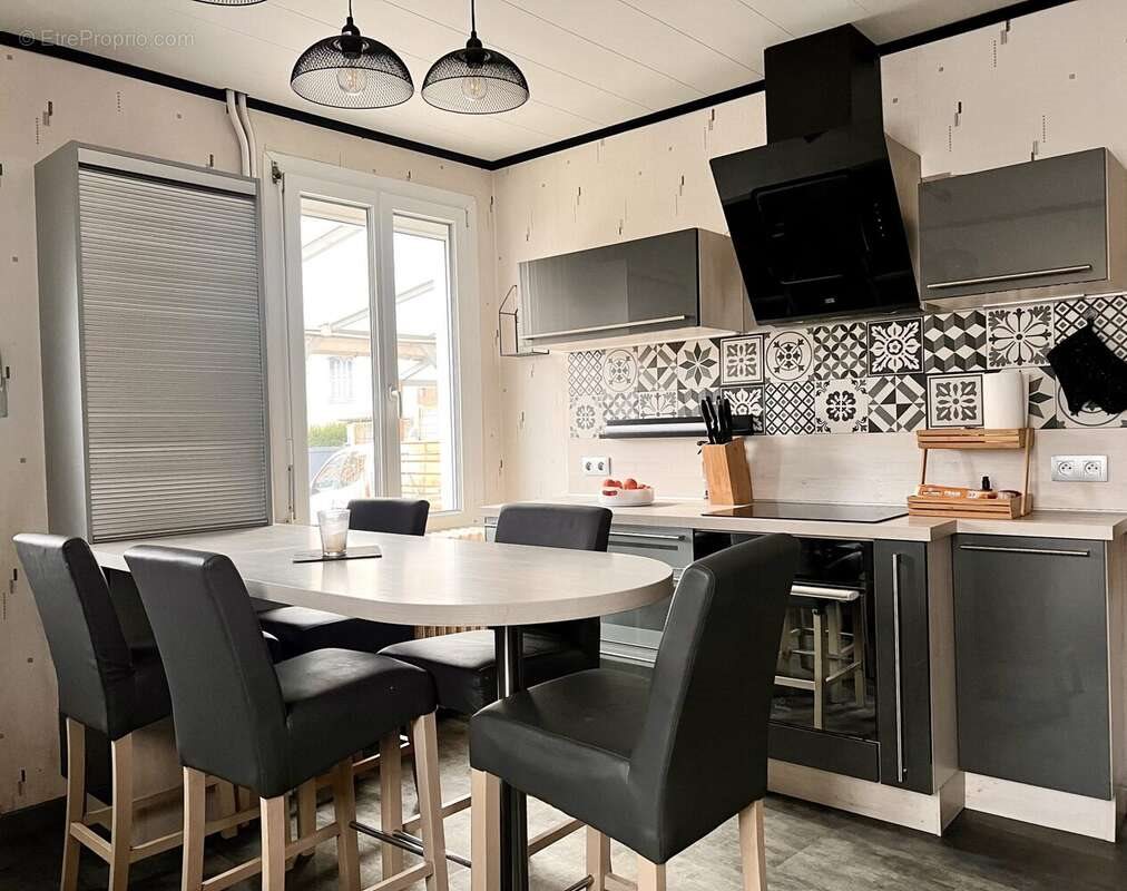 Maison à vendre, 125m², Le Houlme