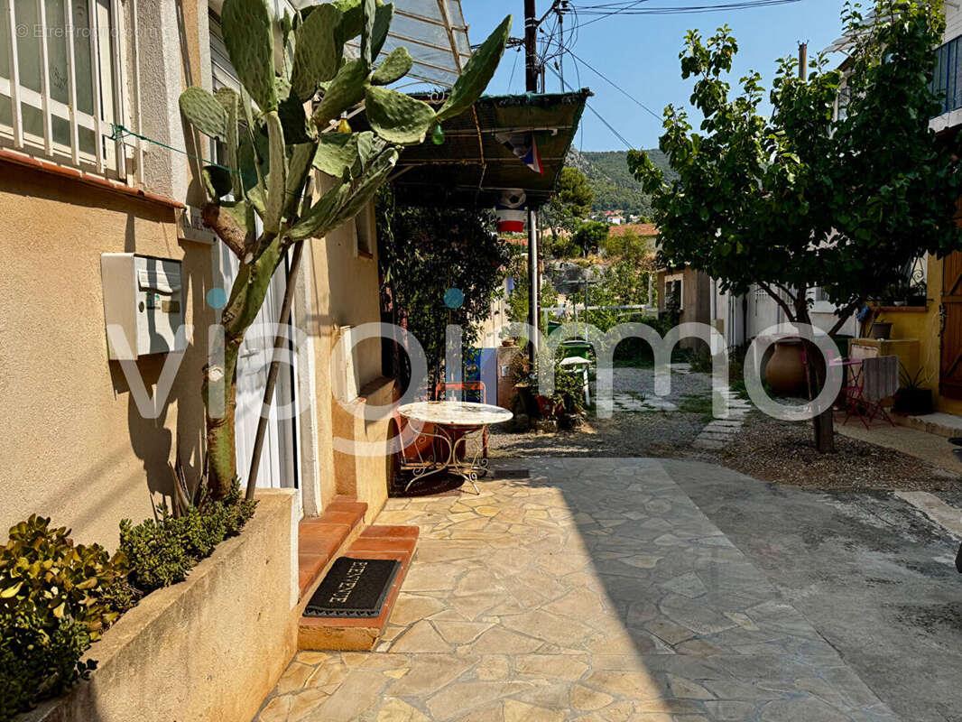 Appartement à vendre, 47m², Toulon