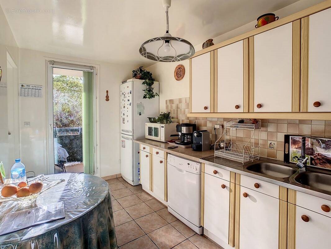 Appartement à vendre, 68m², Buc