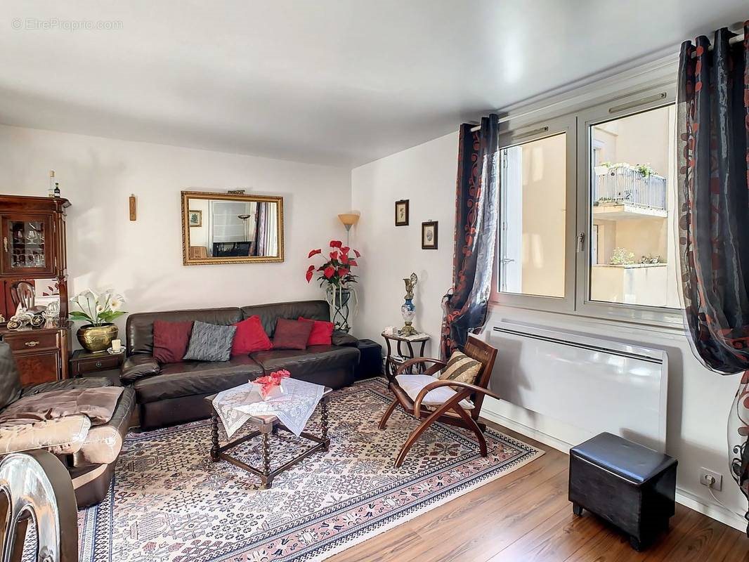 Appartement à vendre, 68m², Buc