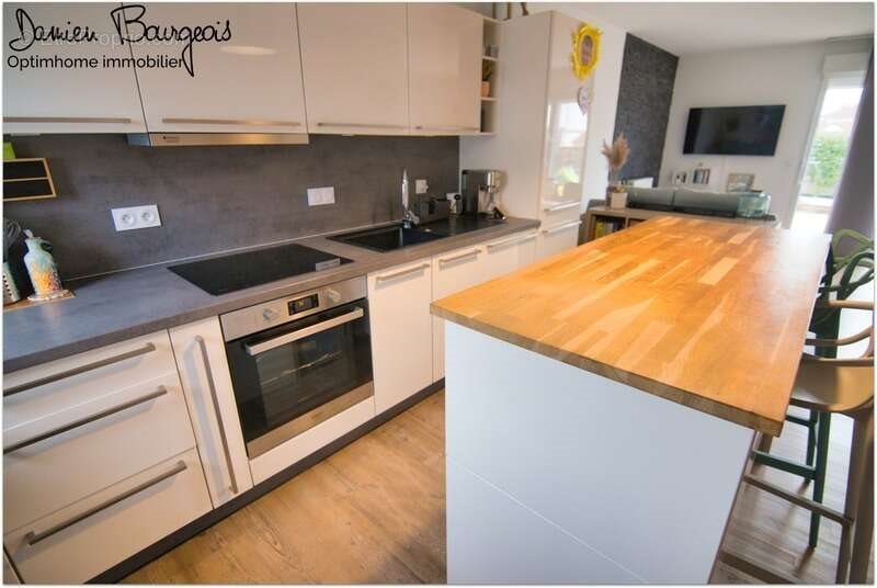 Maison à vendre, 81m², Saint-Genis-Pouilly