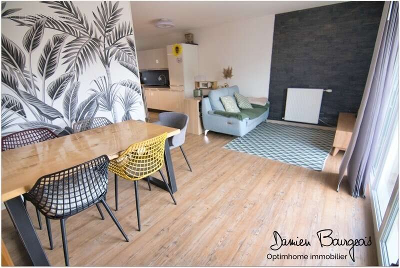 Maison à vendre, 81m², Saint-Genis-Pouilly