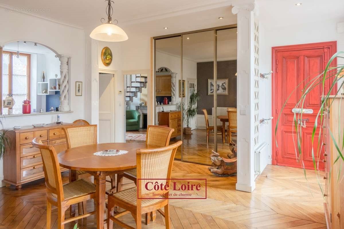 Appartement à vendre, 185m², Orléans