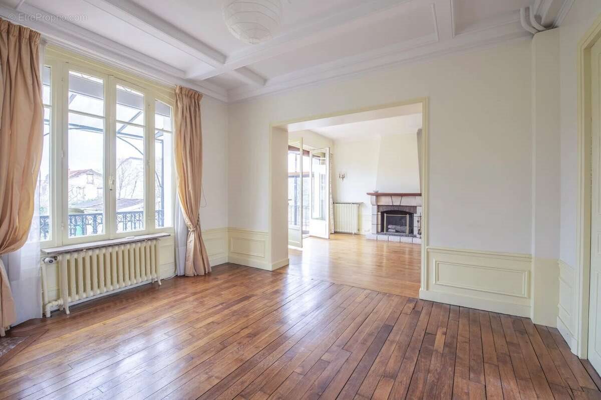 Maison à vendre, 163m², Chaville