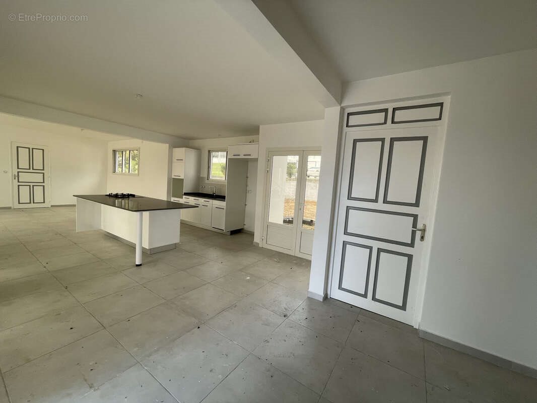 Maison à vendre, 165m², Les Abymes