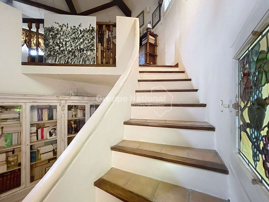 Maison à vendre, 262m², Piolenc