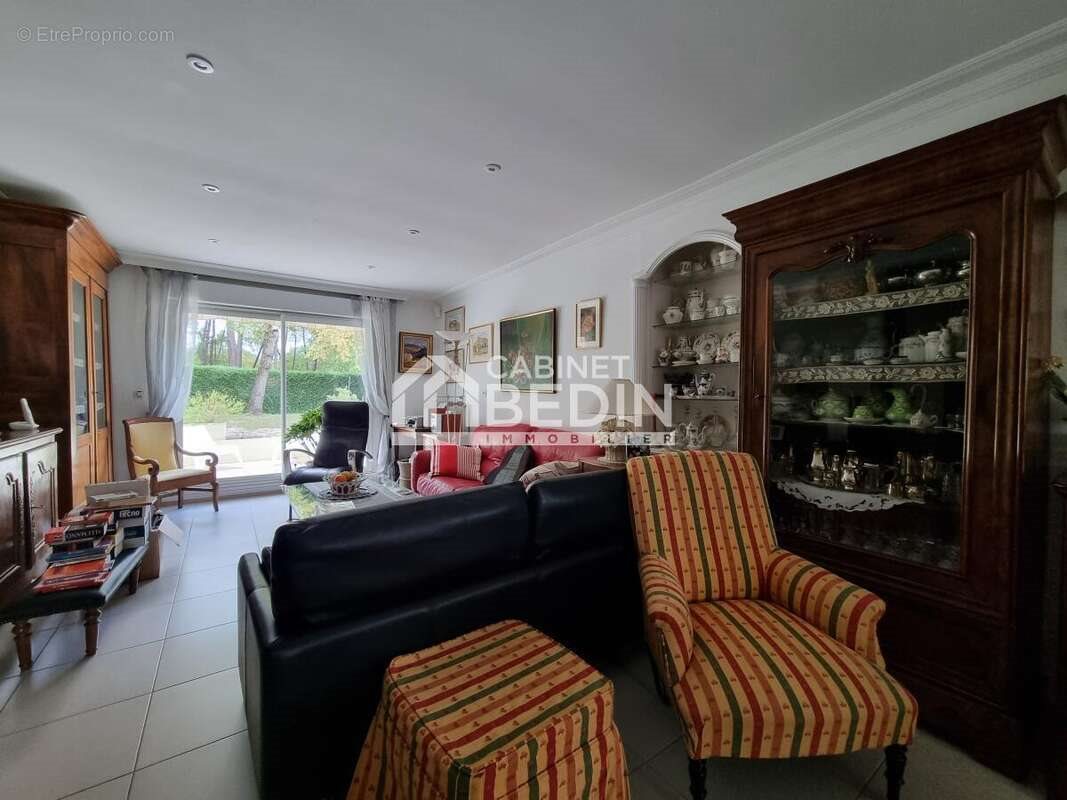 Maison à vendre, 173m², Le Haillan