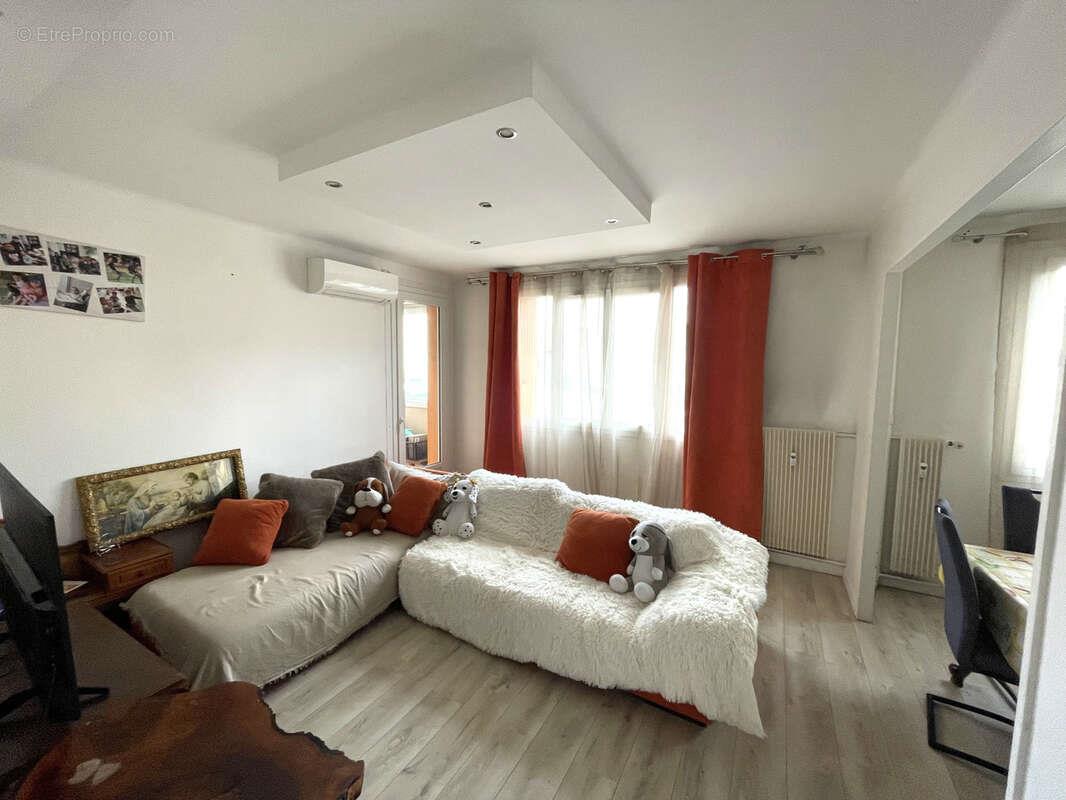 Appartement à vendre, 65m², Nîmes