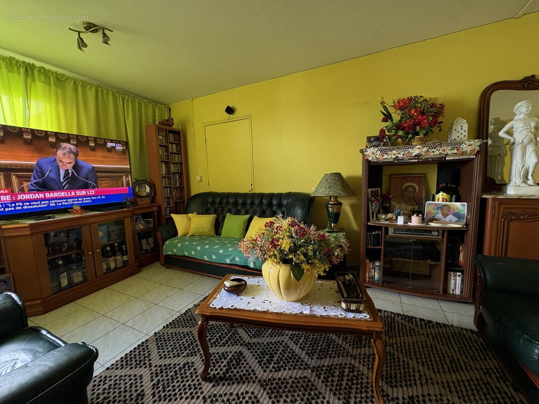 Appartement à vendre, 74m², Les Abymes