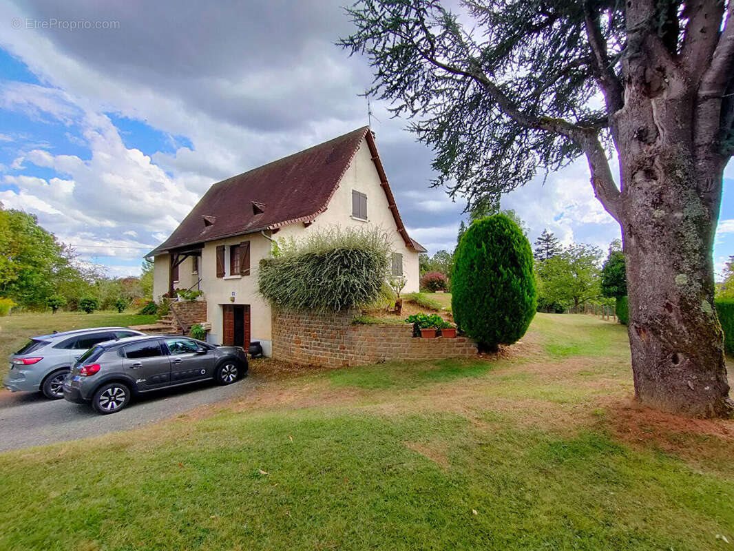 Maison à vendre, 170m², Lanouaille