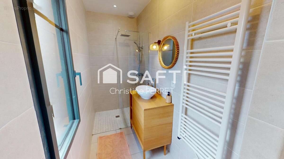 Maison à vendre, 190m², Arès