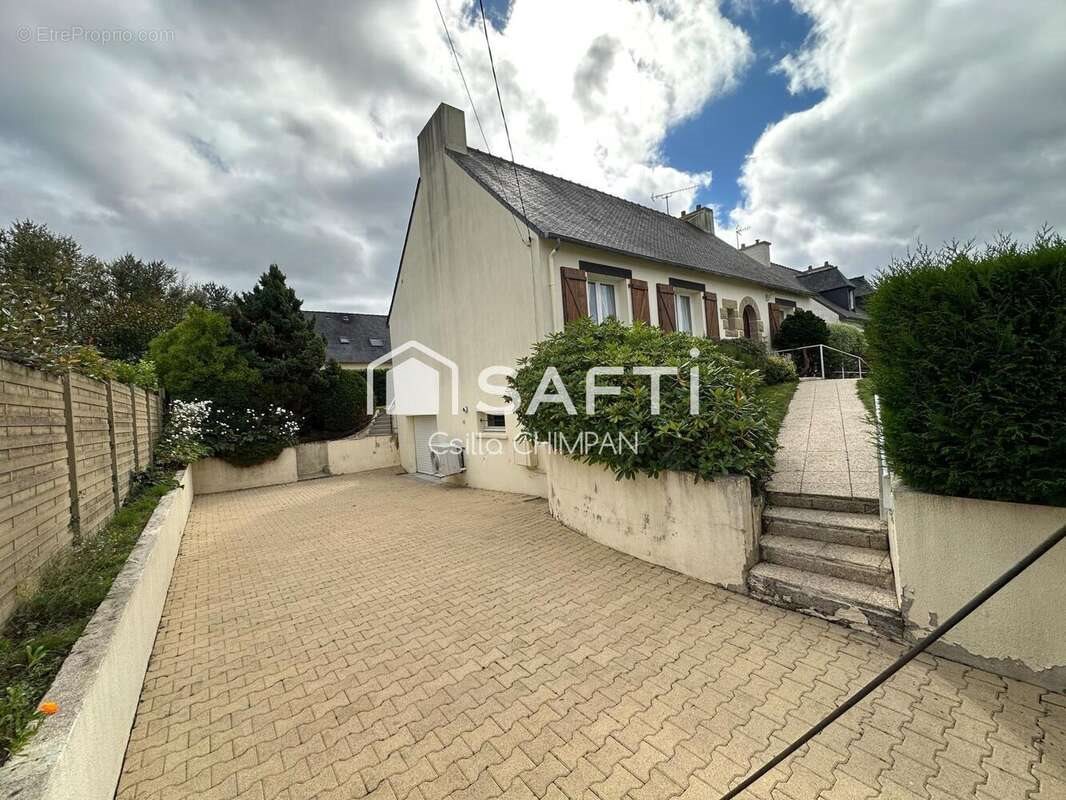 Maison à vendre, 88m², Ploumagoar