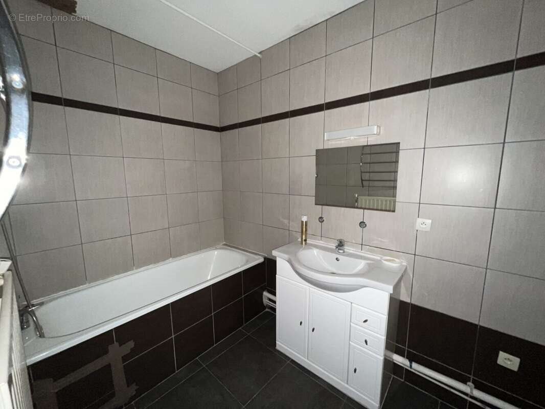 Appartement à vendre, 470m², Saint-Etienne