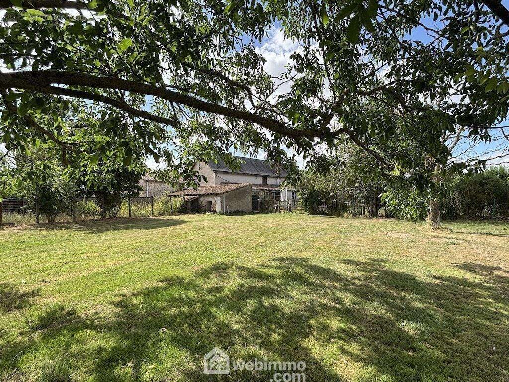 Maison à vendre, 265m², La Puye