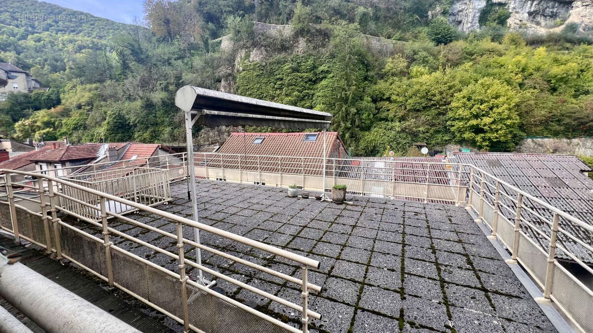 Maison à vendre, 3237m², Saint-Rambert-en-Bugey