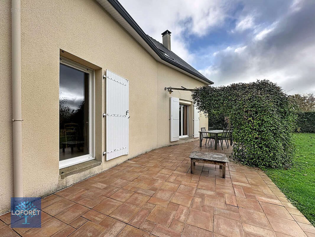 Maison à vendre, 155m², Bonchamp-lès-Laval