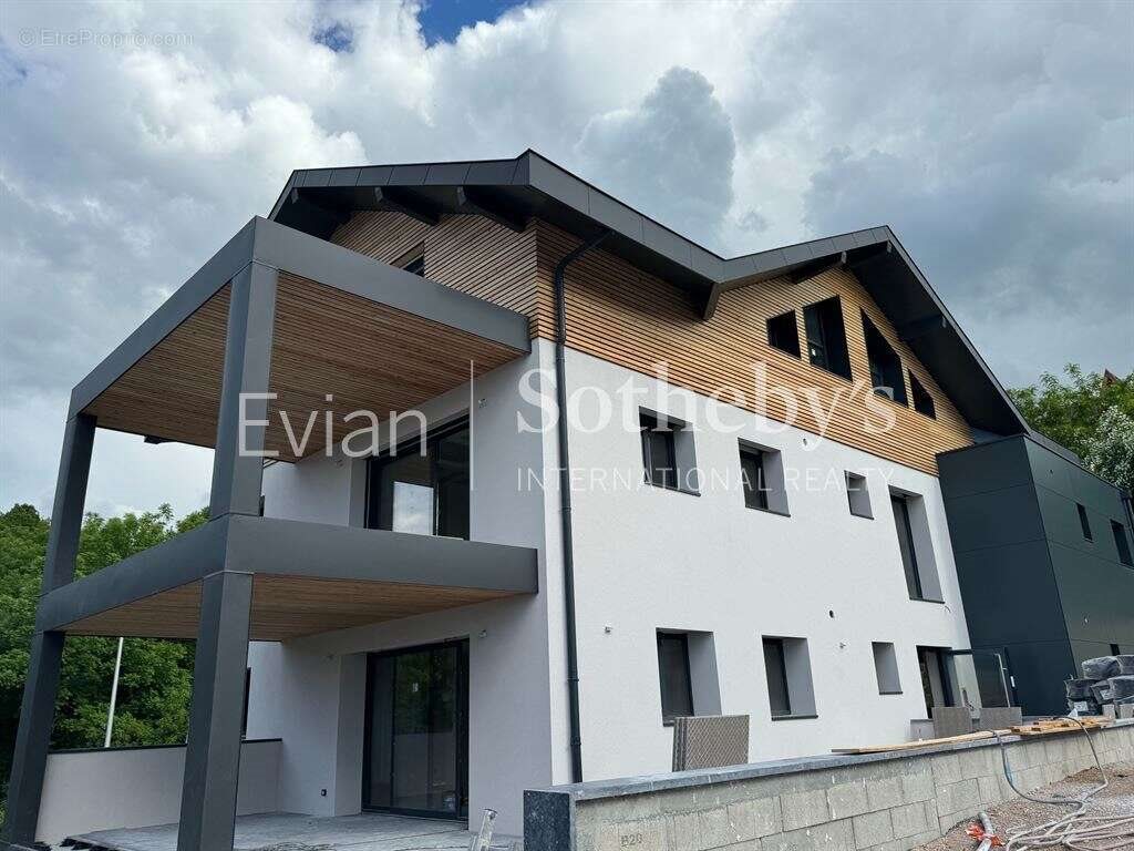 Appartement à vendre, 76m², Neuvecelle