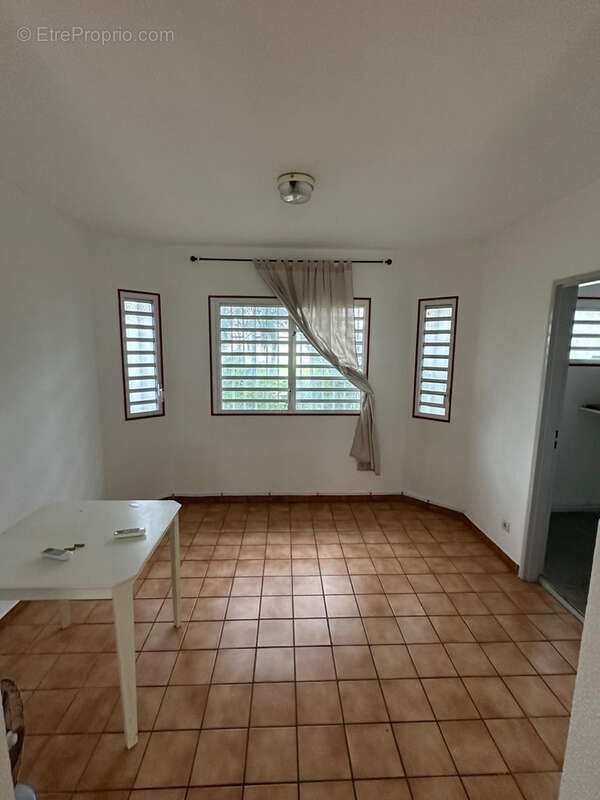 Appartement à vendre, 57m², Kourou