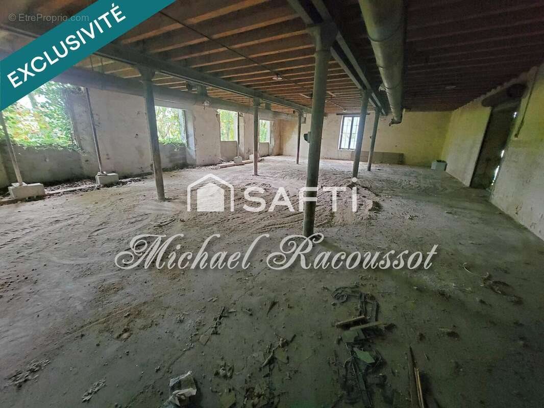 Appartement à vendre, 590m², Blanzy