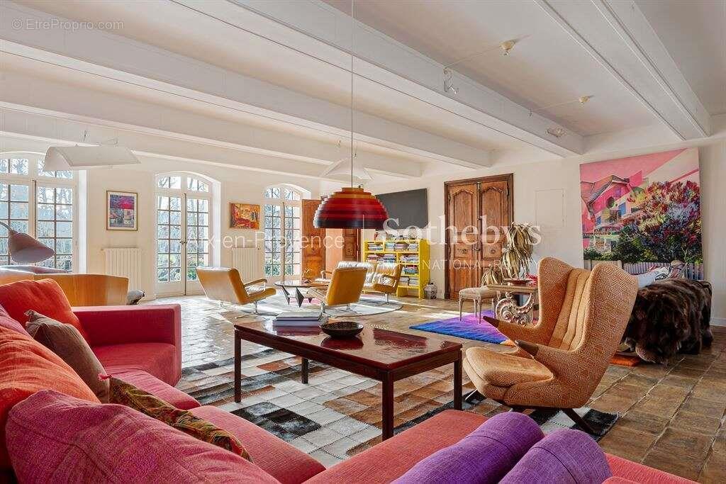 Maison à vendre, 1250m², Aix-en-Provence