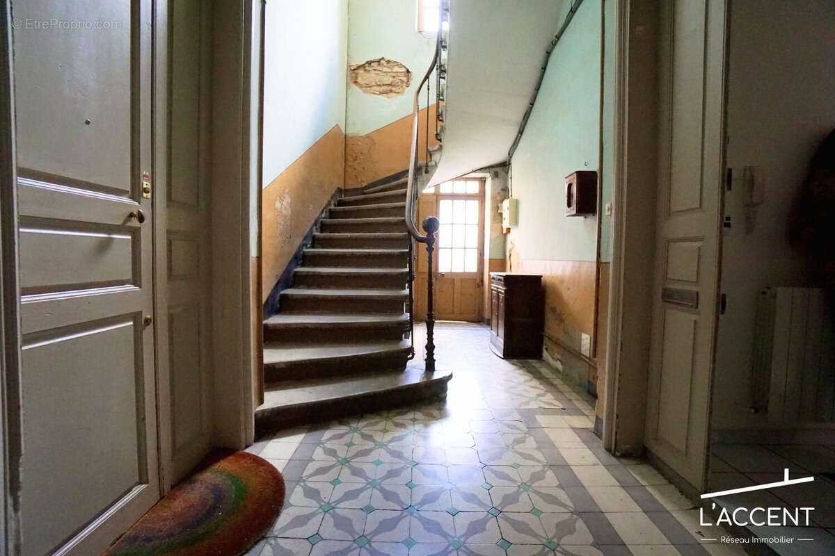 Appartement à vendre, 488m², Nîmes