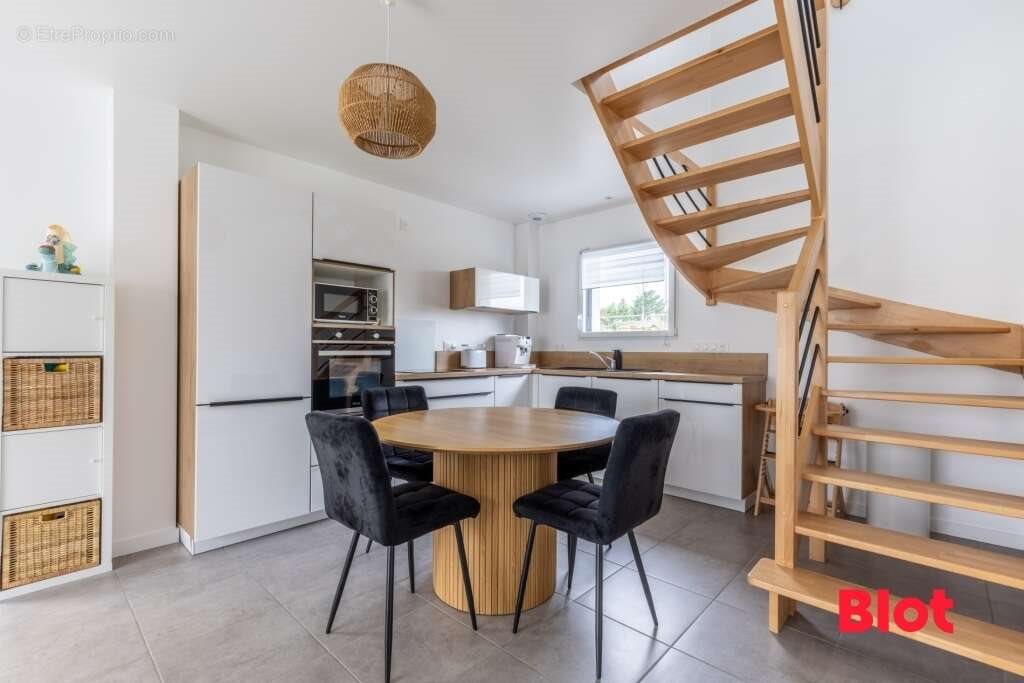 Maison à vendre, 98m², Vern-sur-Seiche