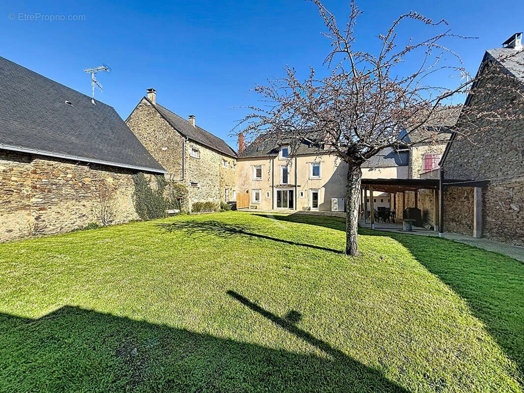Maison à vendre, 186m², Ménil