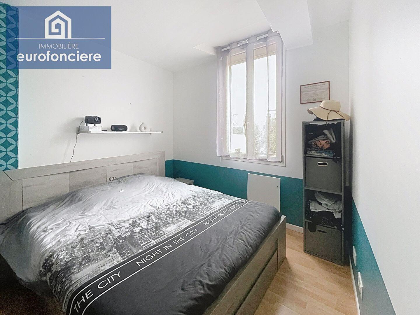 Appartement à vendre, 55m², Pont-Sainte-Marie