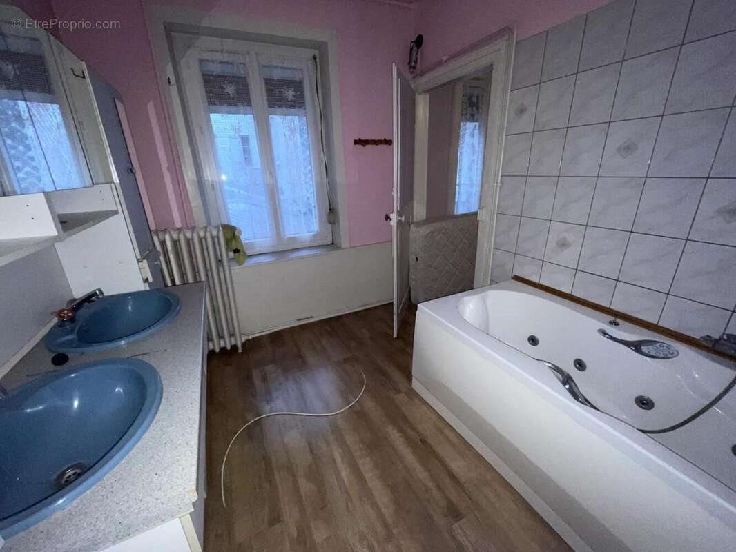 Appartement à vendre, 116m², Remiremont